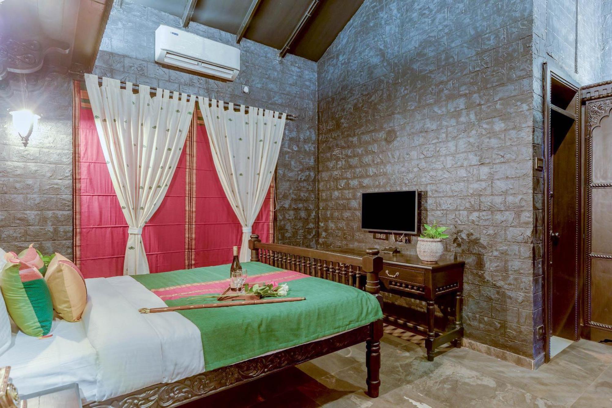Dio Regaalo Theme Resort, Ratnāgiri Exterior foto